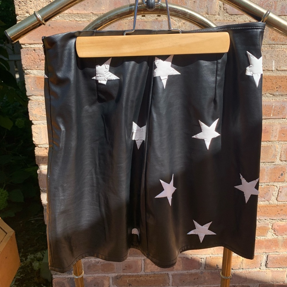 SHEIN black mini skirt, size Small